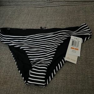 Bikini bottom size small